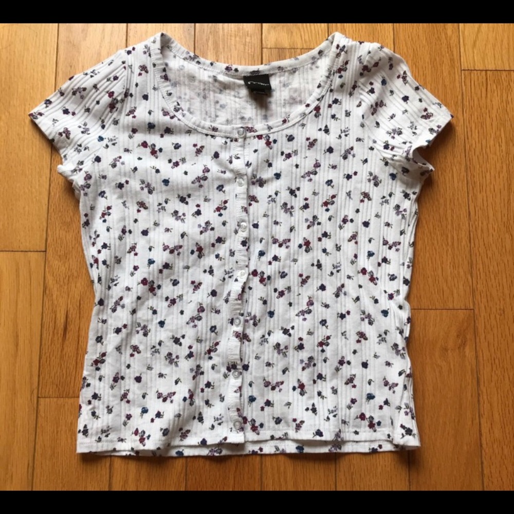 xs button up shirt